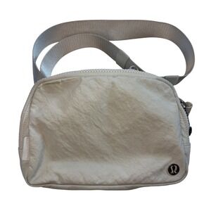 Lululemon Everywhere Belt Bag 1L Light Beige White Crinkle Nylon Fanny Pack